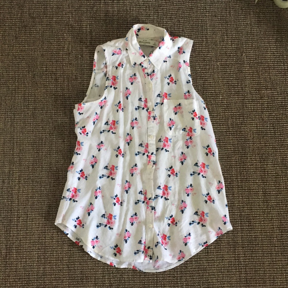 A colorful floral tank top blouse!